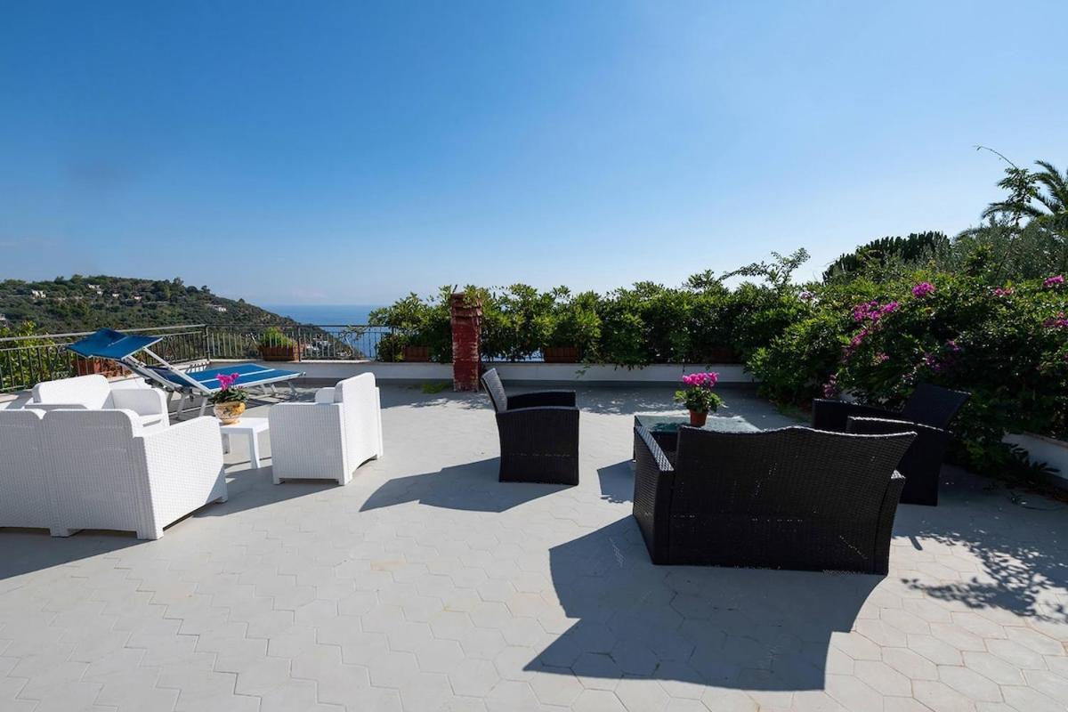 Villa Marinella Close To The Sea With Private Pool Нерано Екстер'єр фото