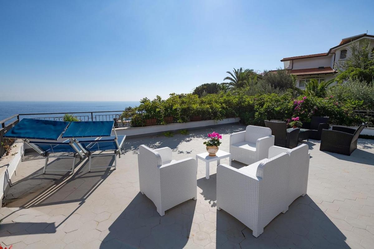 Villa Marinella Close To The Sea With Private Pool Нерано Екстер'єр фото