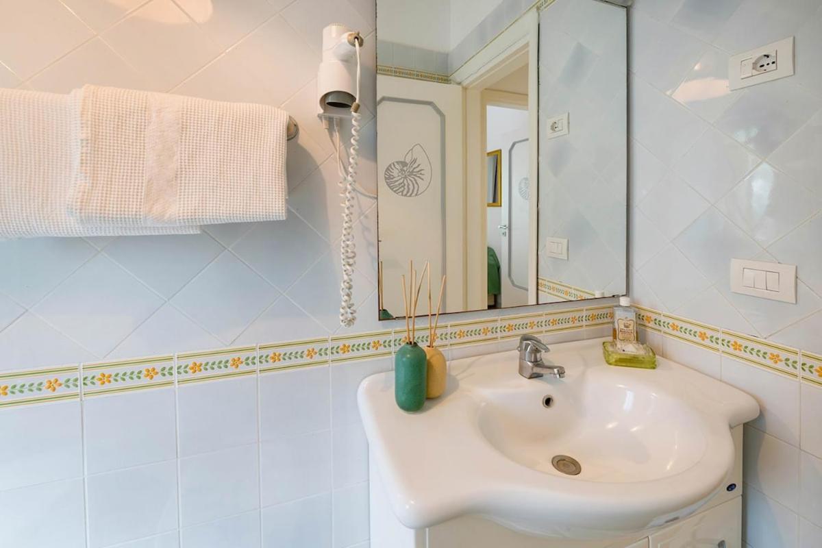Villa Marinella Close To The Sea With Private Pool Нерано Екстер'єр фото